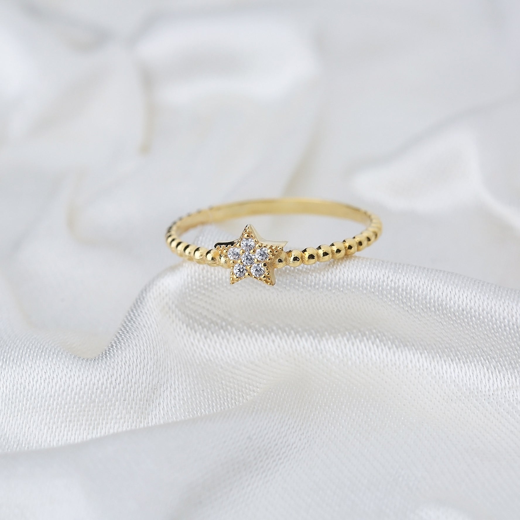 Elegant Star Ring